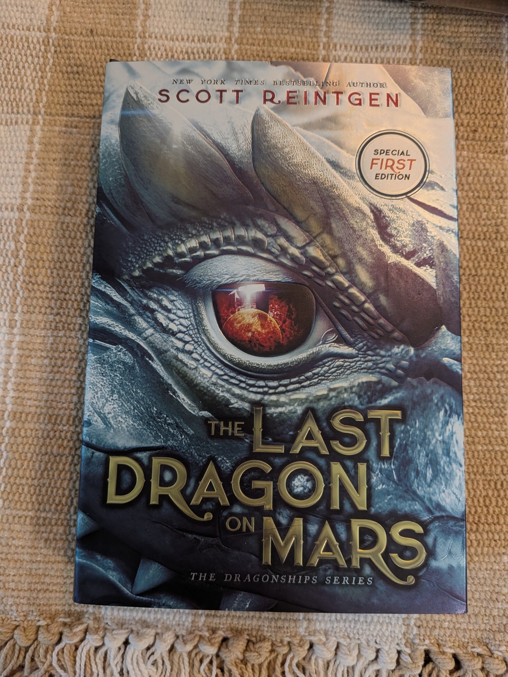 The Last Dragon on Mars - Blue Cover